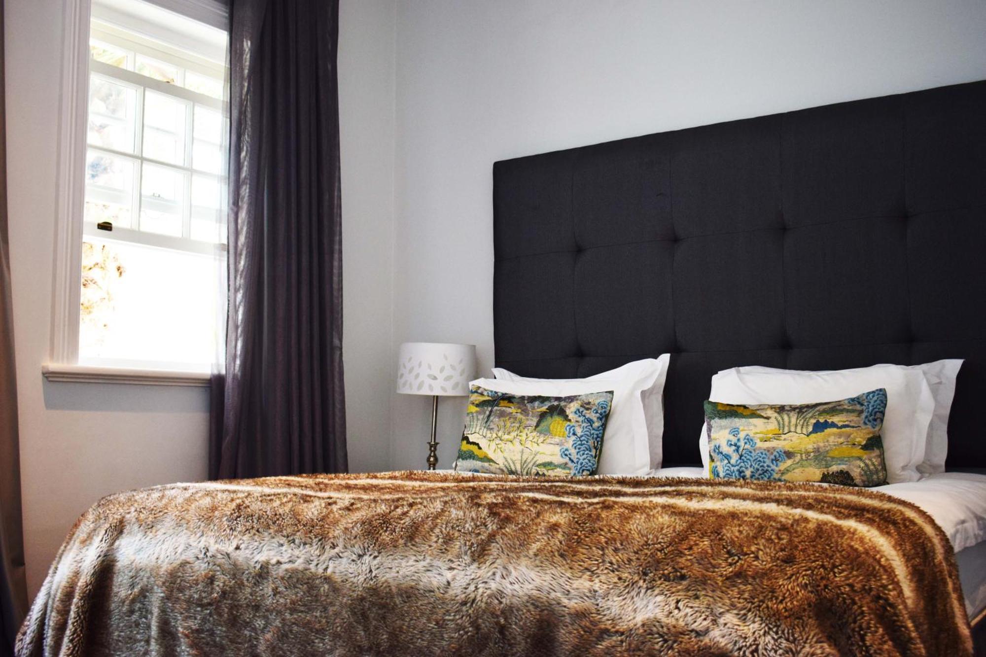 เดอะ ทรี บูติค โฮเต็ล Bed & Breakfast เคปทาวน์ ภายนอก รูปภาพ